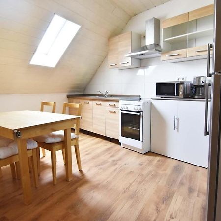 Cozy Worker Apartments Нидеркасел Екстериор снимка